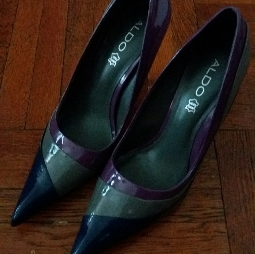 Shoes - Picture 3 of 3